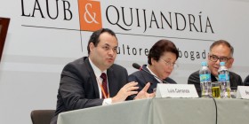 Moderador: Luis Carranza, Director de Escuela de Economía de la Universidad San Martín de Porres