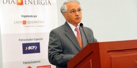 Sr. Chakib Khelil, Keynote Speaker del I Congreso Dia de la Energía durante su alocución: Perspectivas en el mercado internacional del petróleo y del gas