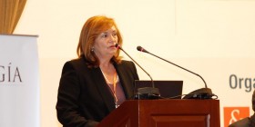 Sra. Vivianne Blanlot, ex ministra de Defensa de Chile y miembro de la Comisión de Expertos en Materia Energética, Medio-Ambiental y Regulatoria de Chile